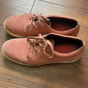 Very cool Peach Bugatchi sneaker shoes